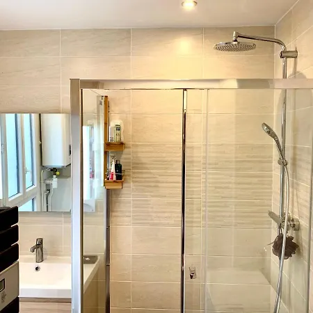 Outstanding Location - Martyrs / Montmartre Apartmán